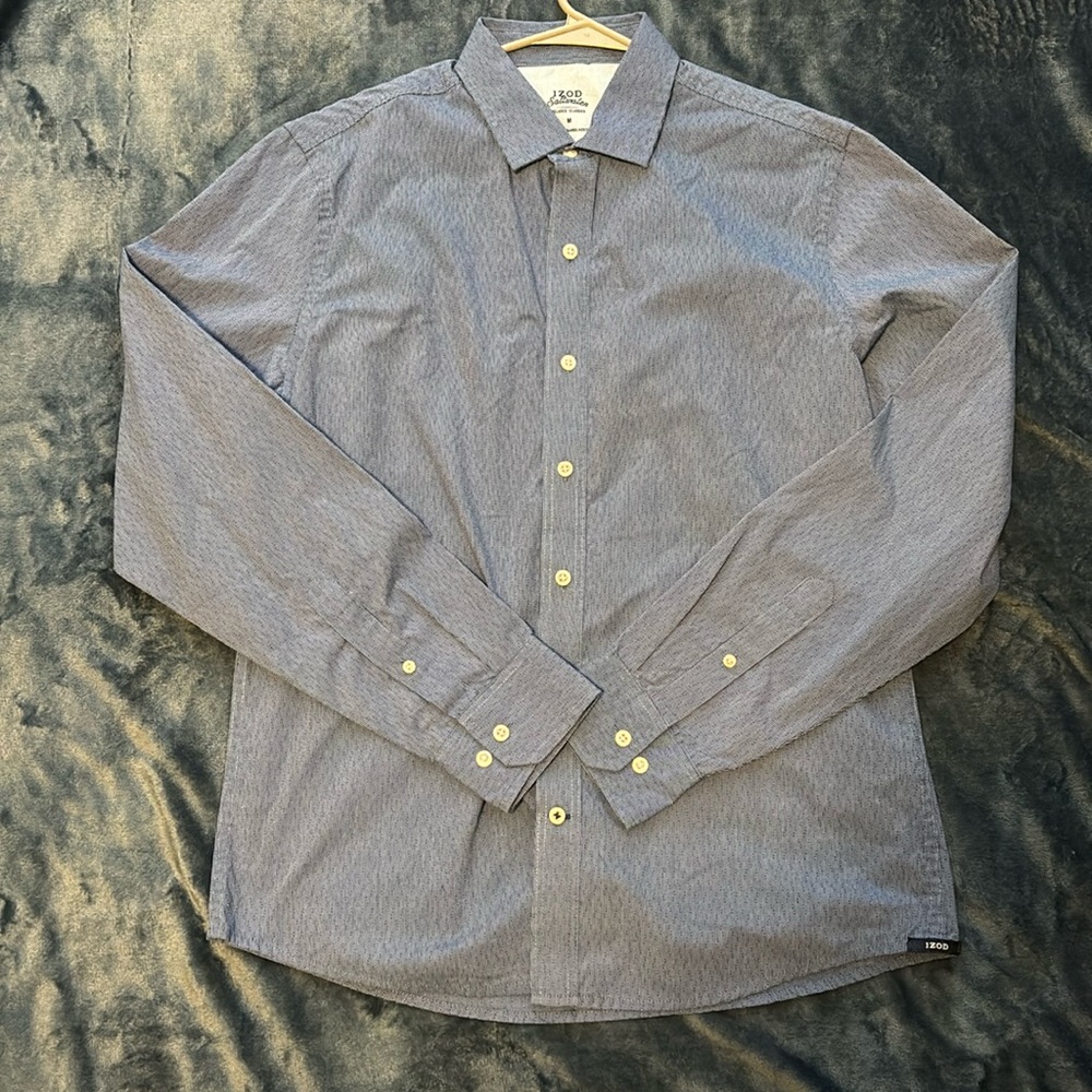 Izod Saltwater Relaxed Classics Button Down Oxford Long Sleeved Shirt
